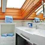In Dienten With Ski-in Access Appartement