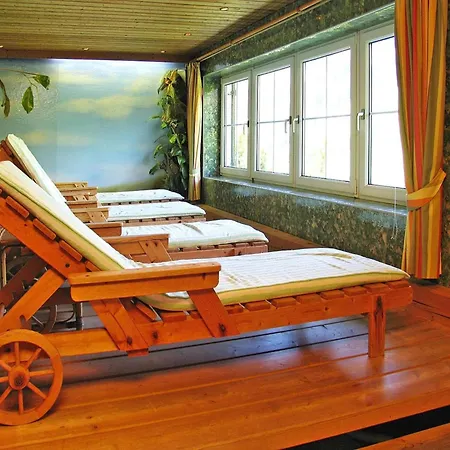 Daire In Dienten With Ski-in Access